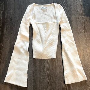 Hollister | Bell Sleeve Ribbed Sweater | Cream | XS